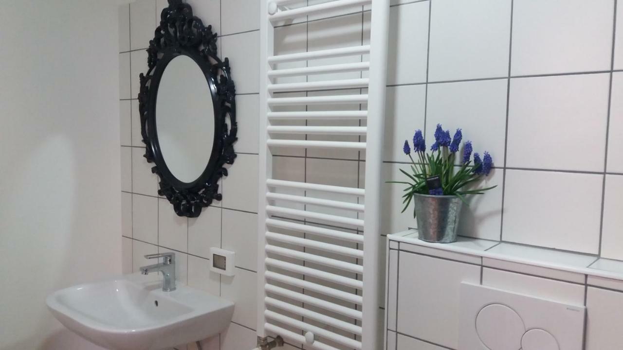 Appartement Tilia à Bologne Extérieur photo