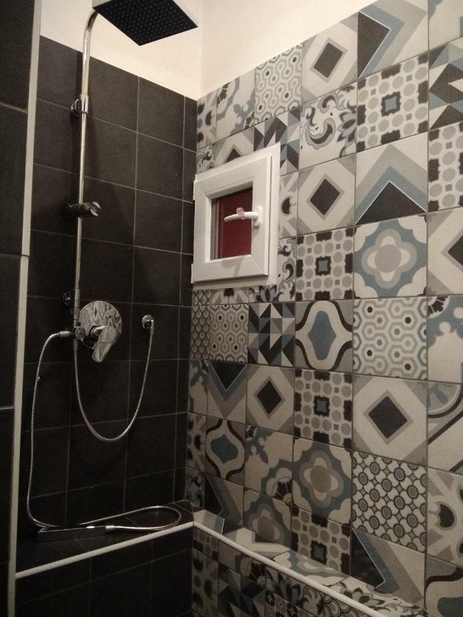 Appartement Tilia à Bologne Extérieur photo